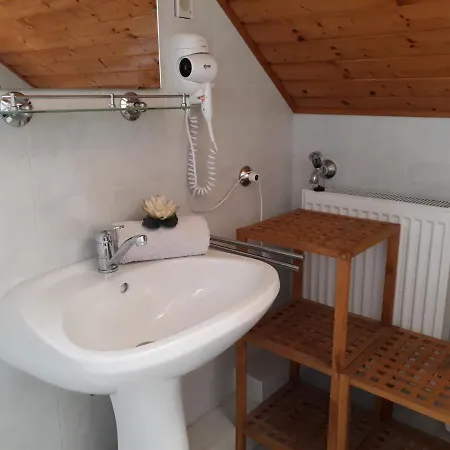 Zsuzsa Apartman * Hévíz