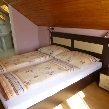 Zsuzsa Apartman Hévíz