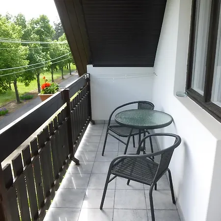 Zsuzsa Apartman Hévíz