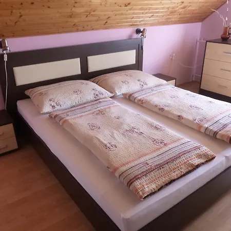 Zsuzsa Apartman 아파트 Hévíz