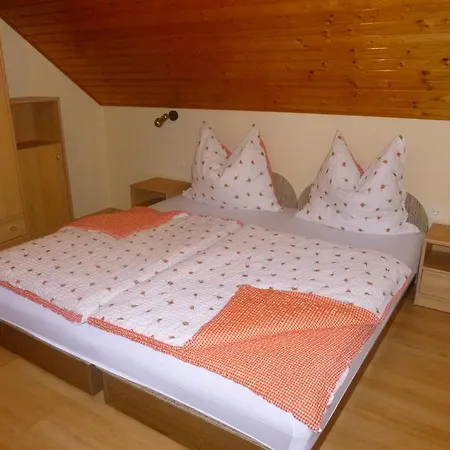 Zsuzsa Apartman 아파트 *