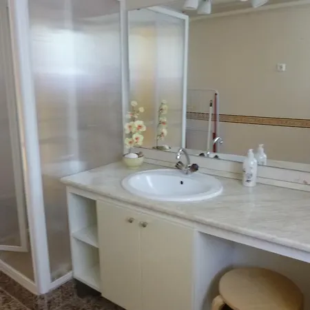 Zsuzsa Apartman *